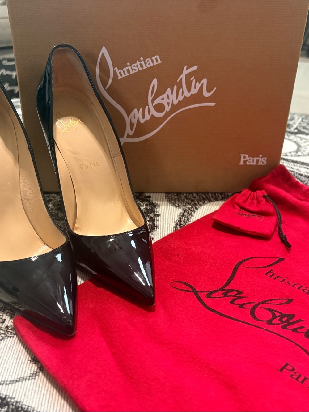 Beautiful Black Authentic Christian Louboutin “So Kate 120 Patent Pumps” - Picture 3 of 10